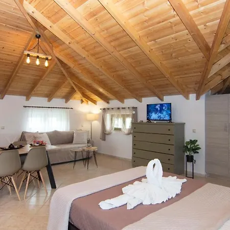 Selinitsa Stone - Mani Seaview Retreat アパート アイオス・ニコラオス